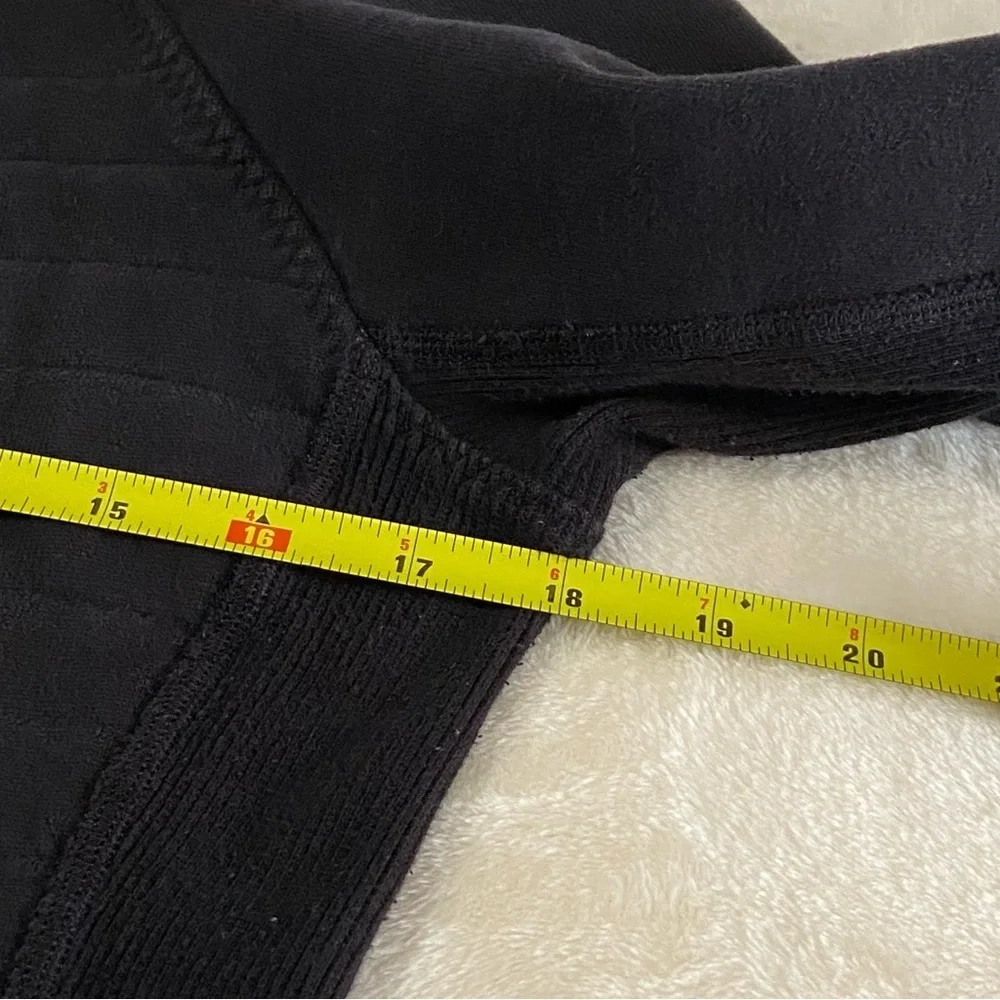 LULULEMON / Black Scuba Jacket Size 6